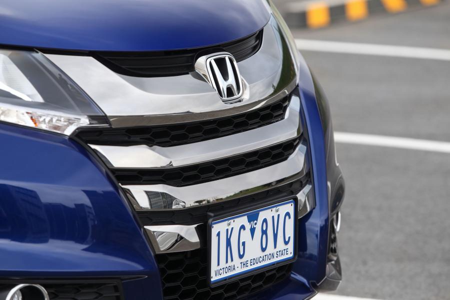 Детали экстерьера Honda Odyssey VTi 2017 года  (AU) (фото 39 из 46)